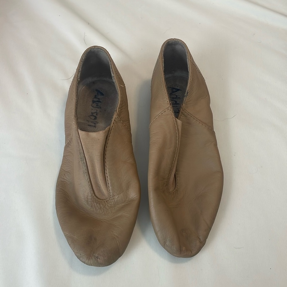 Girls jazz shoes